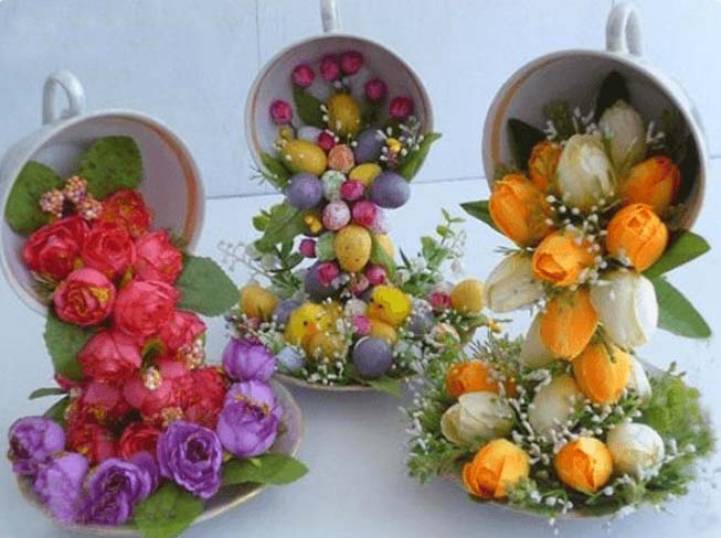 Homemade Centerpiece with Florals #trashtotreasure #decorhomeideas