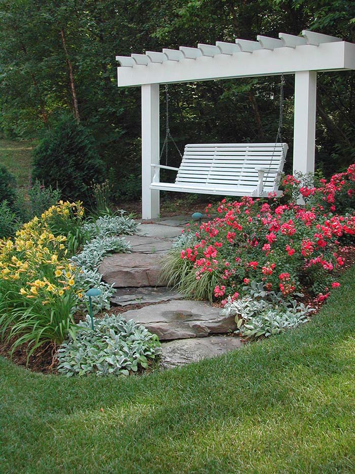 Just Swinging in the Garden #backyardlandscaping #decorhomeideas