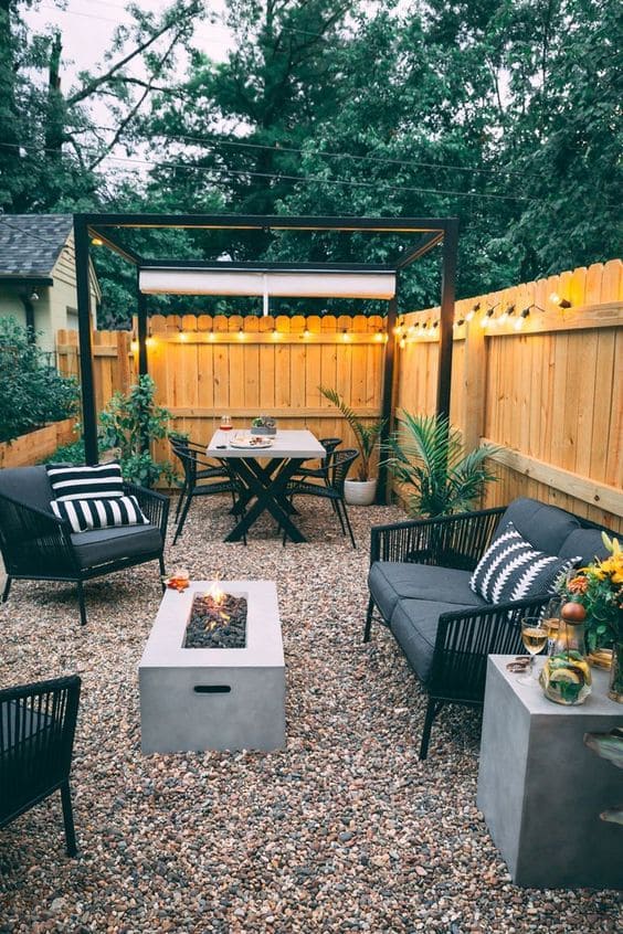 Mid-Century Modern Backyard #backyard #outdoorspaces #decorhomeideas