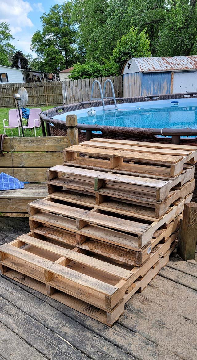 How To Make Above Ground Pool Steps, How To Build A Pallet Deck For Above Ground Pool