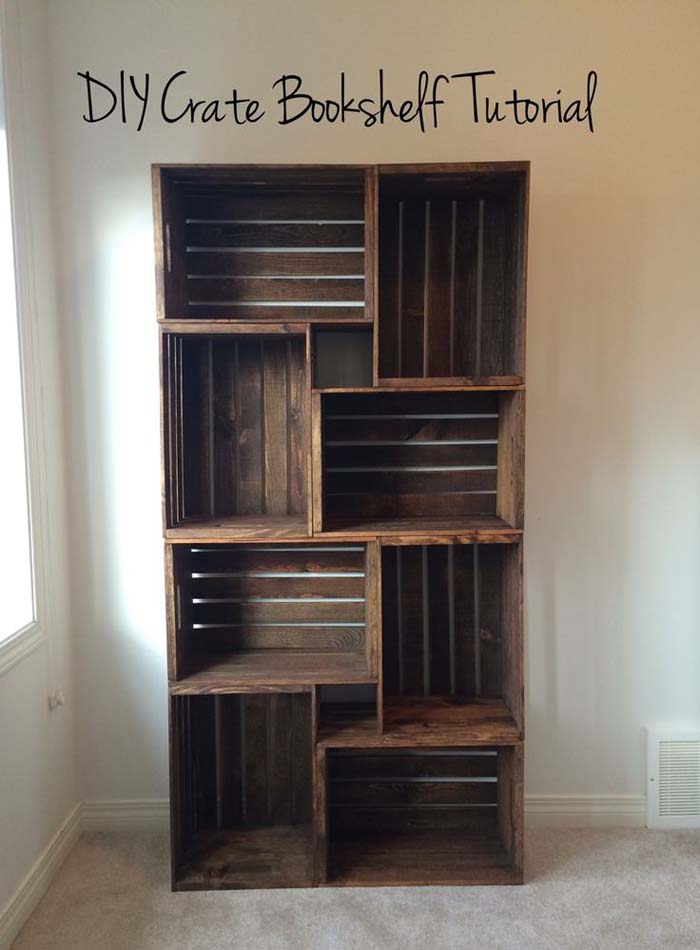 Simple and Versatile DIY Wood Crate Bookcase #diywoodcrateprojects #diywoodcrateideas #decorhomeideas