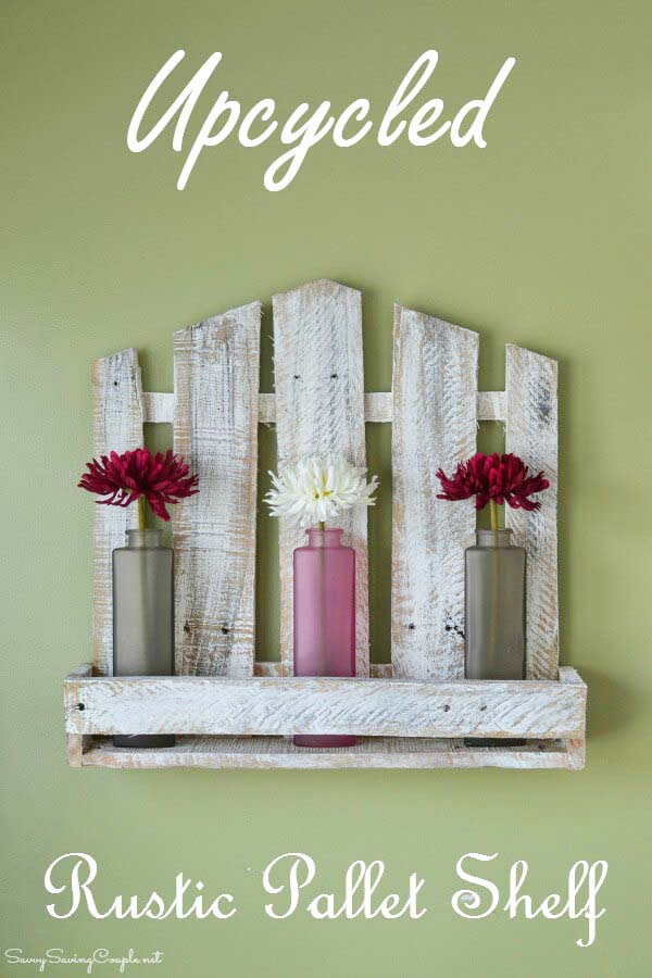 Upcycled Stylish Rustic Pallet Shelf #trashtotreasure #decorhomeideas