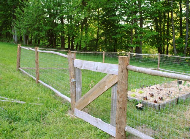 Building Rustic Garden Fence