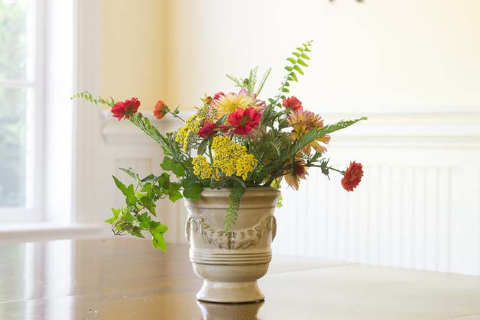 Diverse Freshly Cut Bowl of Flowers #flowerarrangementsideas #flowerarrangement #decorhomeideas