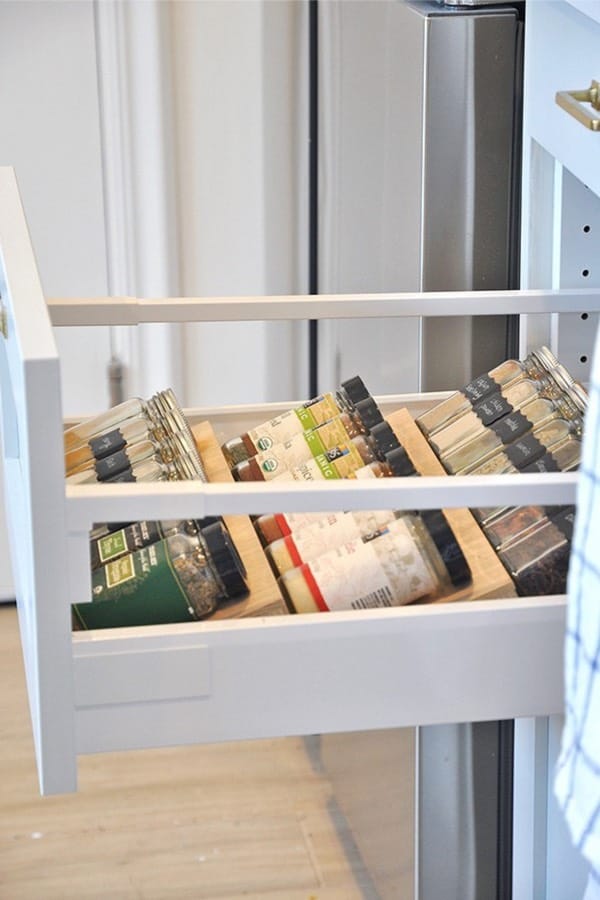 DIY Angled Spice Drawer Organizer #spicerackideas #decorhomeideas