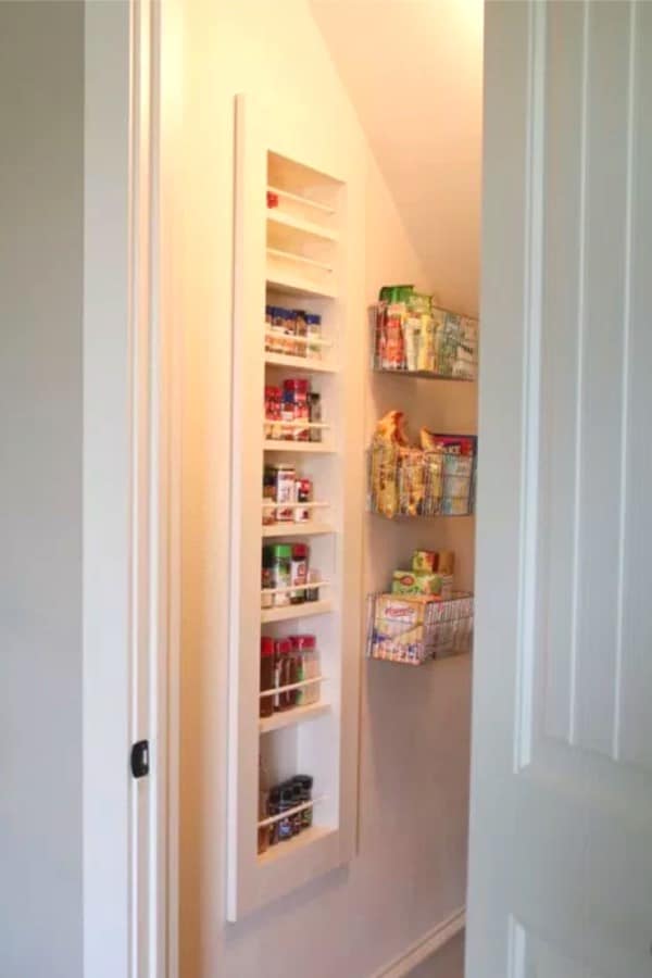 DIY Built-In Spice Rack #spicerackideas #decorhomeideas