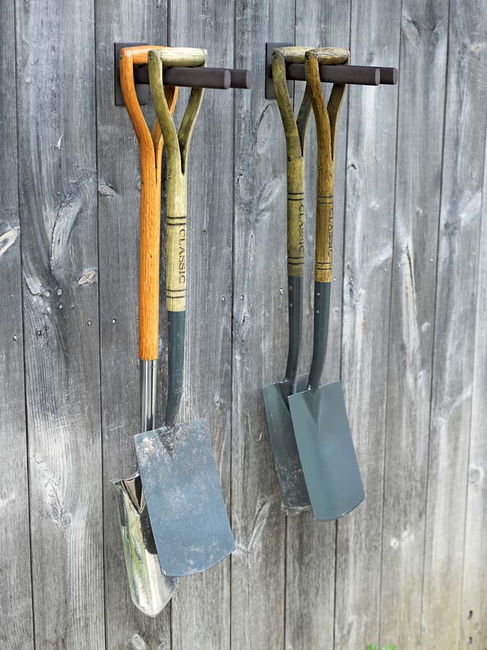 Garden Tool Racks #gardentoolstorage #gardenhacks #decorhomeideas