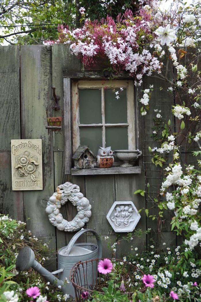 Garden Window Scene with Cute Owl Statue #gardenfencedecoration #decorhomeideas