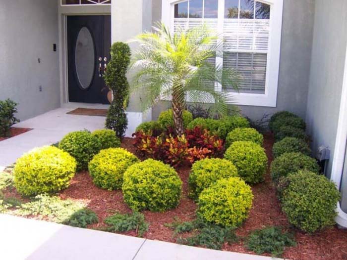 Low Maintenance Mediterranean #frontyardlandscapingideas #decorhomeideas