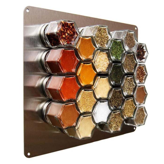 Magnetic Spice Jars #spicerackideas #decorhomeideas