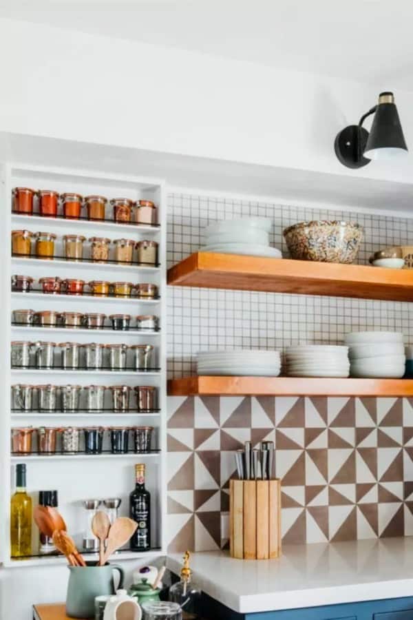 Open Wall Mounted Spice Rack #spicerackideas #decorhomeideas