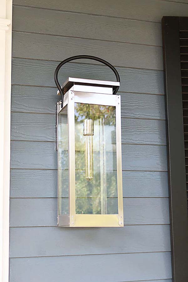 Sleek and Modern Silver Lantern Patio Light #backyardlightingideas #decorhomeideas