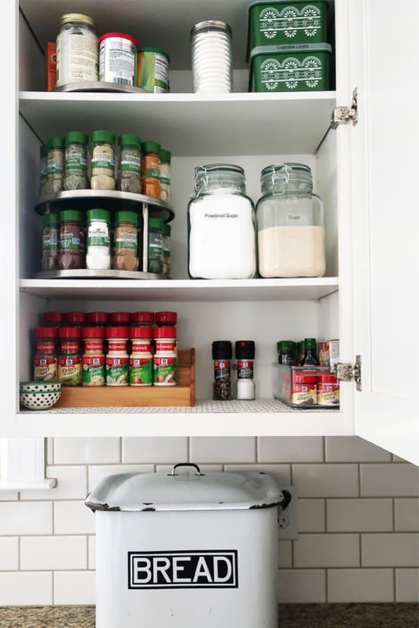 Spice Organization Tips #spicerackideas #decorhomeideas