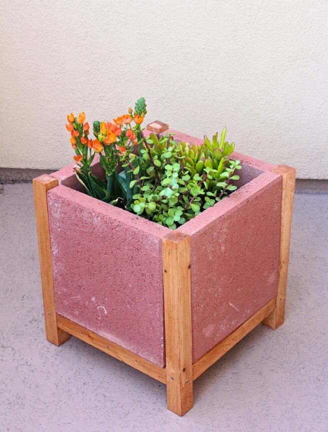 Beautiful DIY Cement Planter Stand #diycementprojects #decorhomeideas