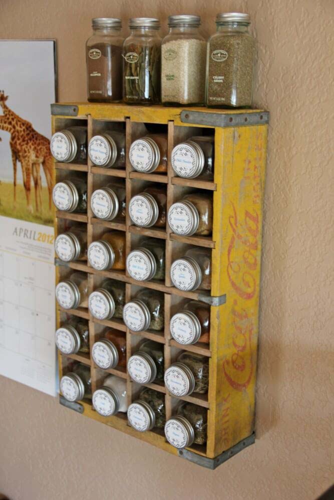 Classic Coca-Cola Crate Spice Rack #vintage #storageideas #decorhomeideas