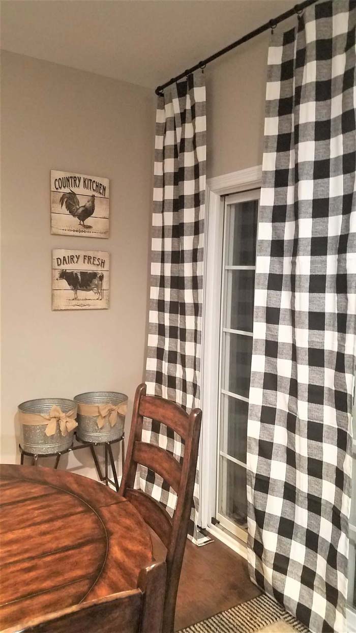 Complementing and Cute Buffalo Check Curtains #buffalocheckfalldecor #decorhomeideas