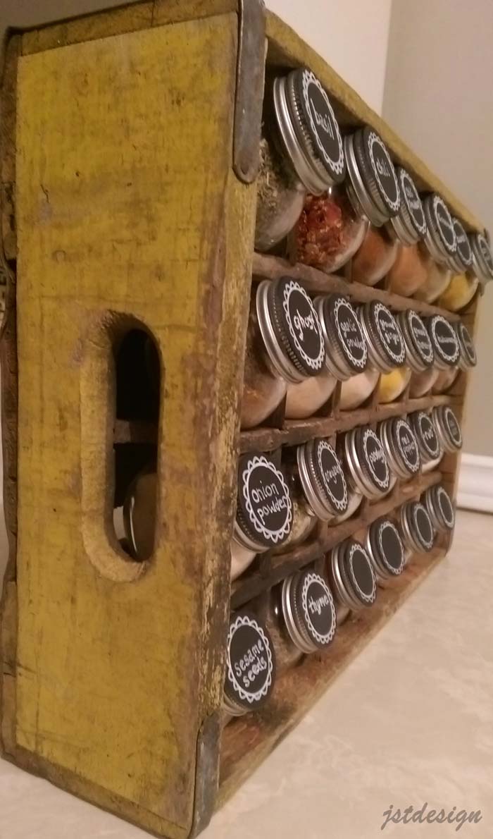 Distressed Wooden Crate Turned Spice Rack #vintage #storageideas #decorhomeideas