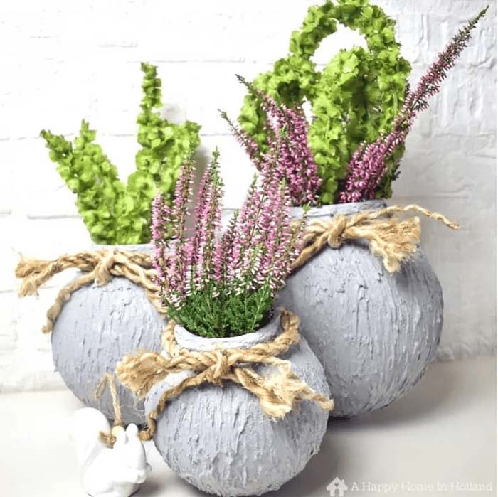 DIY Concrete Planter Vase for Outdoor Decor #diycementprojects #decorhomeideas