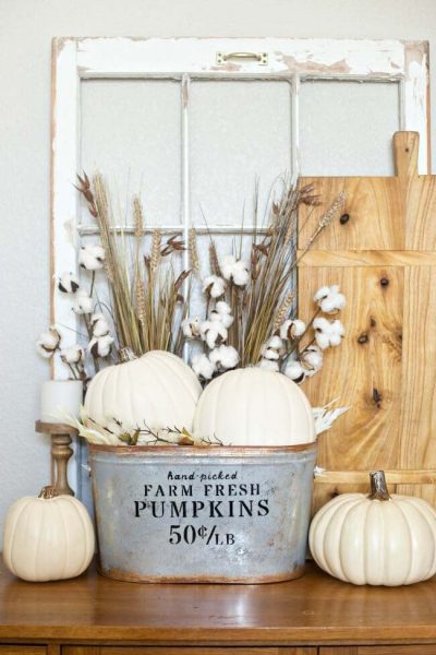 62 Best Farmhouse Fall Decorating Ideas To Add Even More Warmth and ...