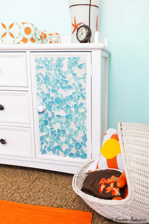 Handcrafted Sea Glass Dresser #brokenglassart #decorhomeideas