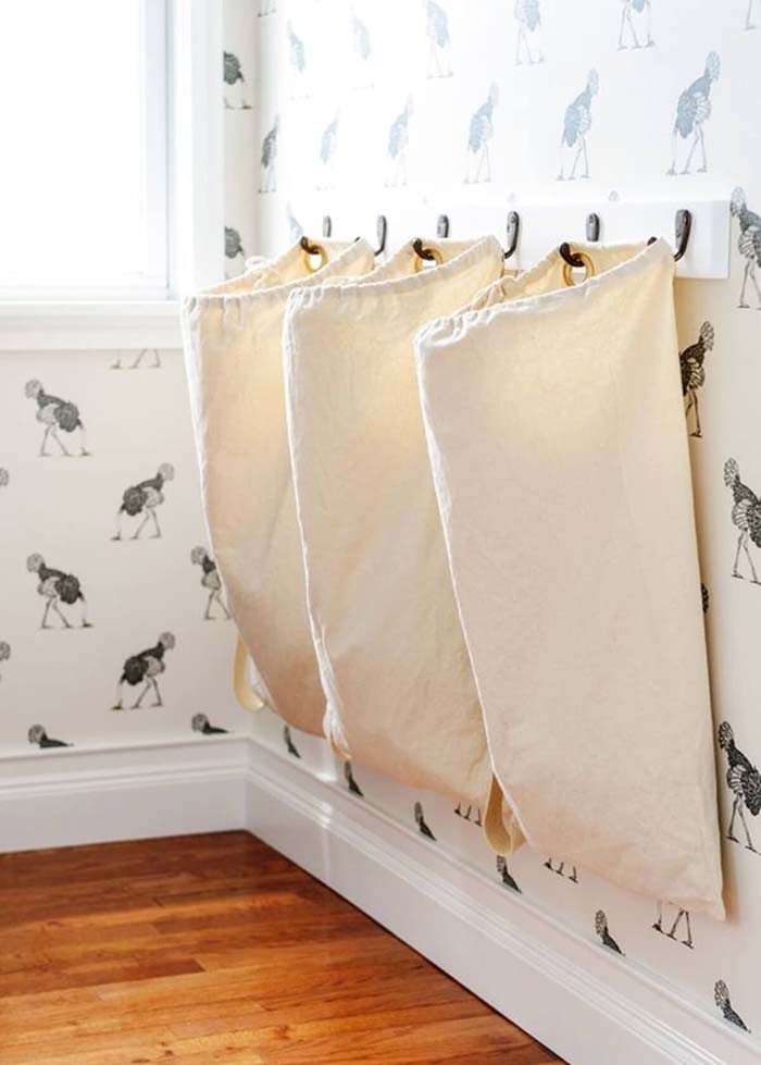 Hanging Canvas Bag Laundry Sorters #vintage #storageideas #decorhomeideas