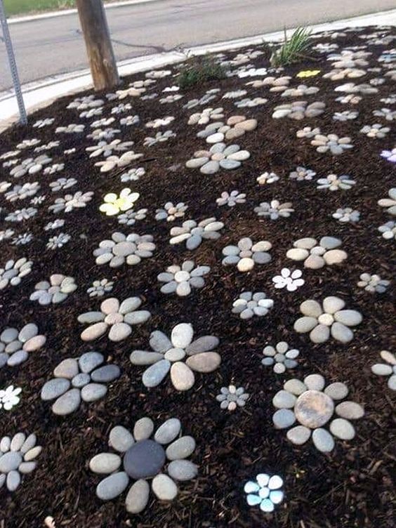 A Nature-Inspired Stone Carpet #riverrocklandscaping #decorhomeideas