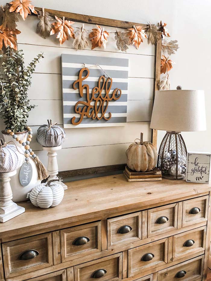 Say Hello to Fall with Farmhouse Decor #fallfarmhousedecor #decorhomeideas