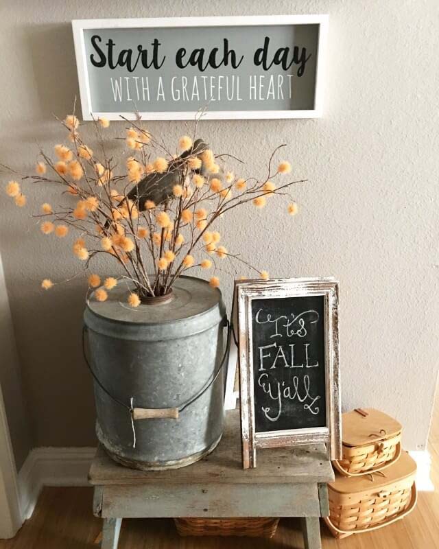 Switch Out Your Plants and Message for the Season #fallfarmhousedecor #decorhomeideas