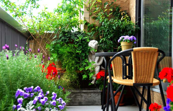 The Secret Garden #balconygarden #decorhomeideas