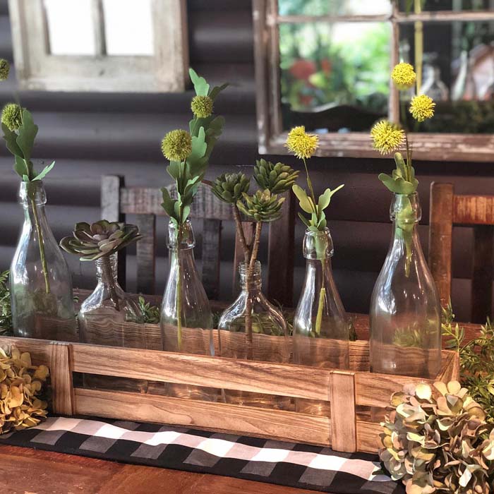 Tiny Glass Bud Vases in a Box #diningtablecenterpiece #decorhomeideas