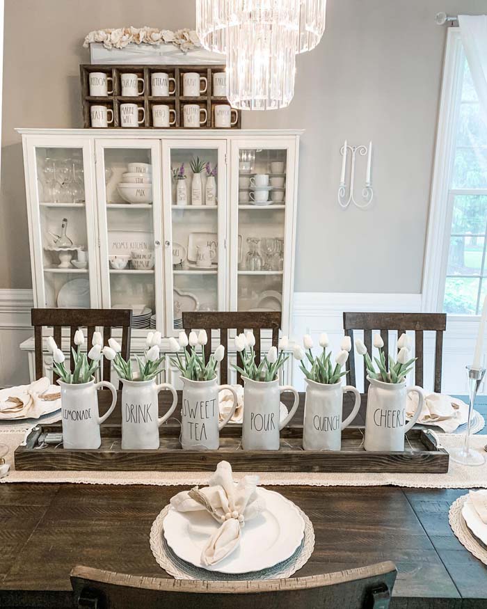 Vases of White Tulips #diningtablecenterpiece #decorhomeideas