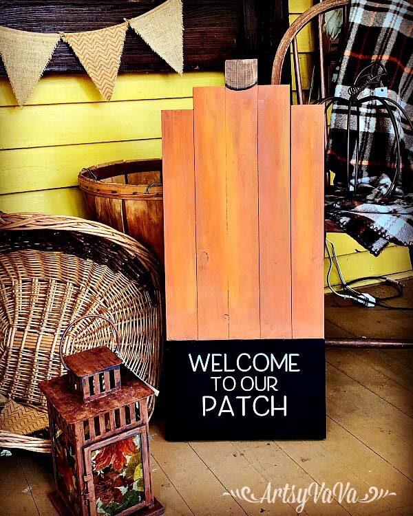 Welcome to Our Patch Pumpkin Porch Sign #fallfarmhousedecor #decorhomeideas