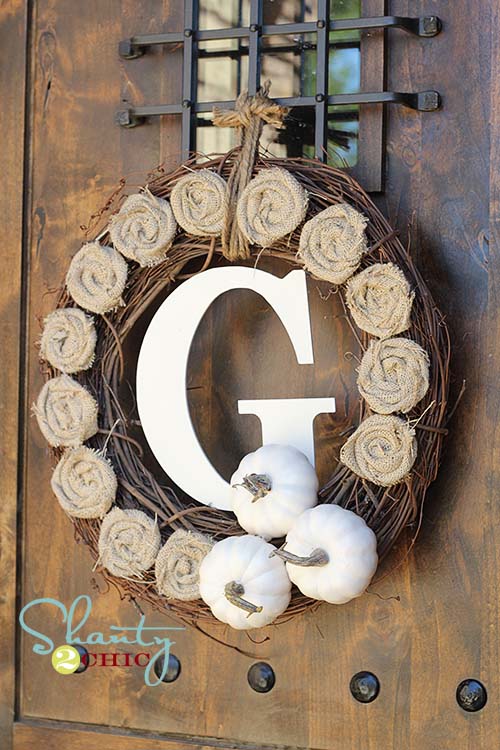 2. $10 Fall Wreath #rusticfall #decorhomeideas