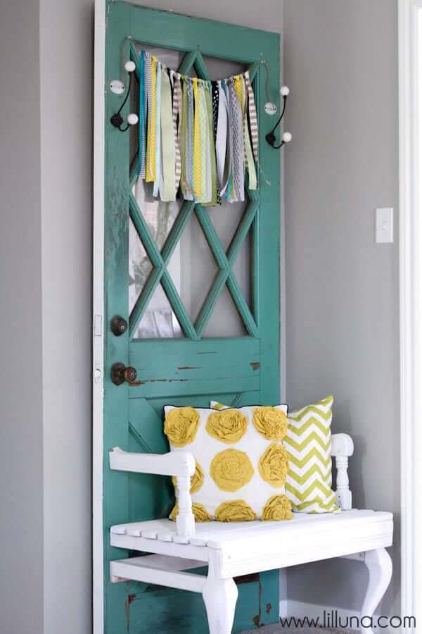 Antique Door and Bench Combo #repurpose #olddoors #decorhomeideas