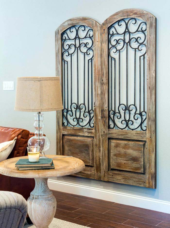 Arched Cabinet Door Wall Art #repurpose #olddoors #decorhomeideas