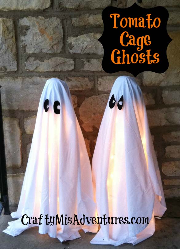 9. Cute Ghosts This Halloween #frontporch #halloween #decorhomeideas