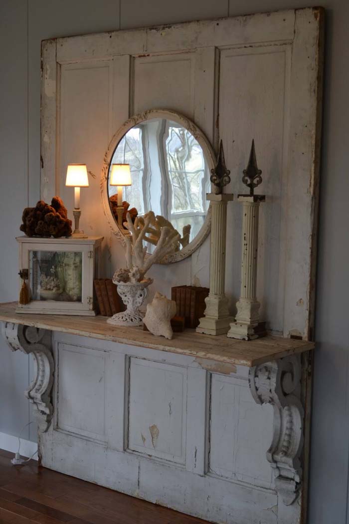 Elaborate Stable Door Display Shelf #repurpose #olddoors #decorhomeideas