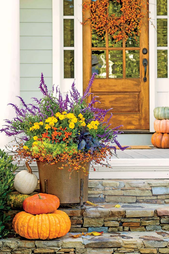 13. Mums #fallflowersforpots #decorhomeideas