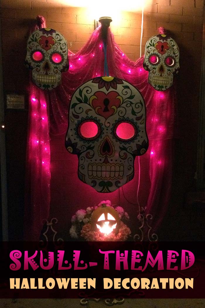 44. Scary Eyes in Skulls #frontporch #halloween #decorhomeideas