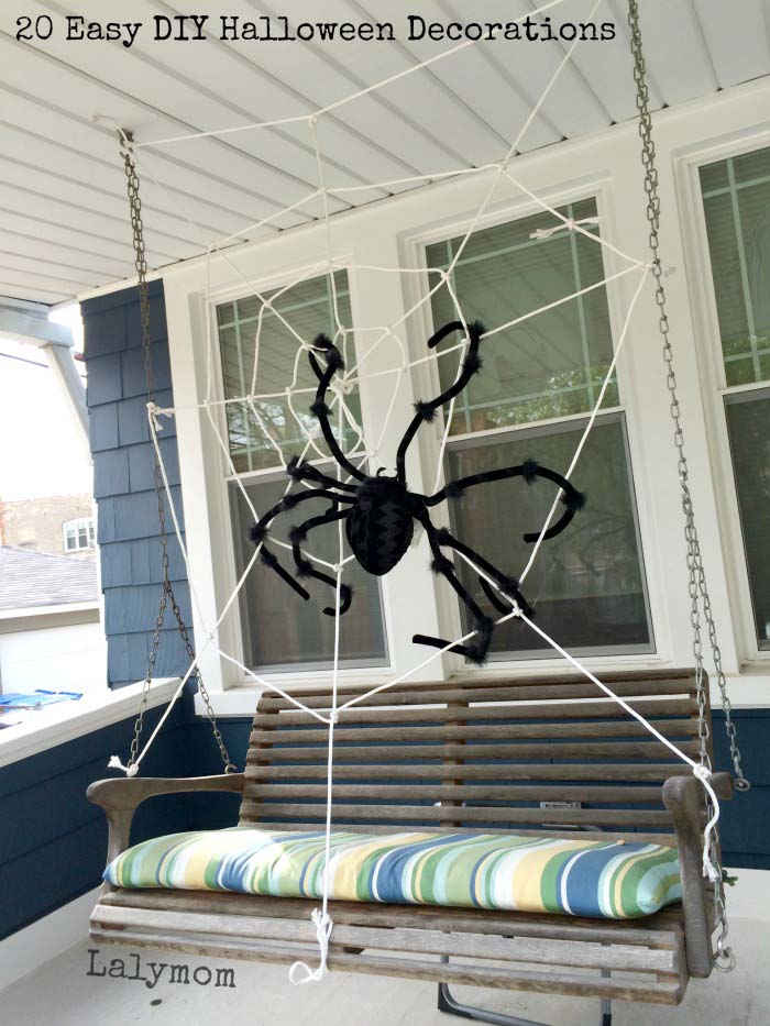 50. Spider on the Swing #frontporch #halloween #decorhomeideas