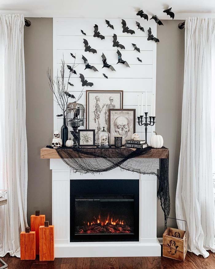 Spooky Halloween Mantel Decor #farmhouse #halloween #decorhomeideas