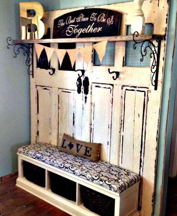 Stable Doors Shoe Bench and Coat Rack #repurpose #olddoors #decorhomeideas