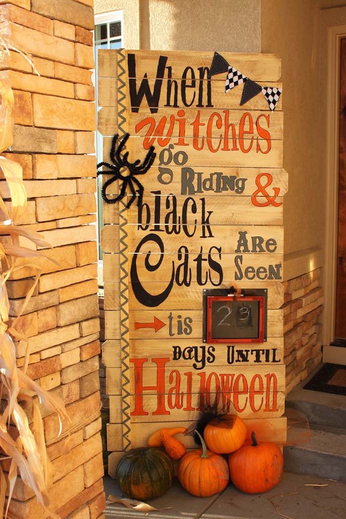 57. The Great Halloween Countdown #frontporch #halloween #decorhomeideas