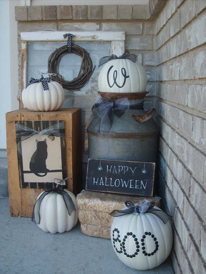 63. White Pumpkins, Uncanny or Creative? #frontporch #halloween #decorhomeideas