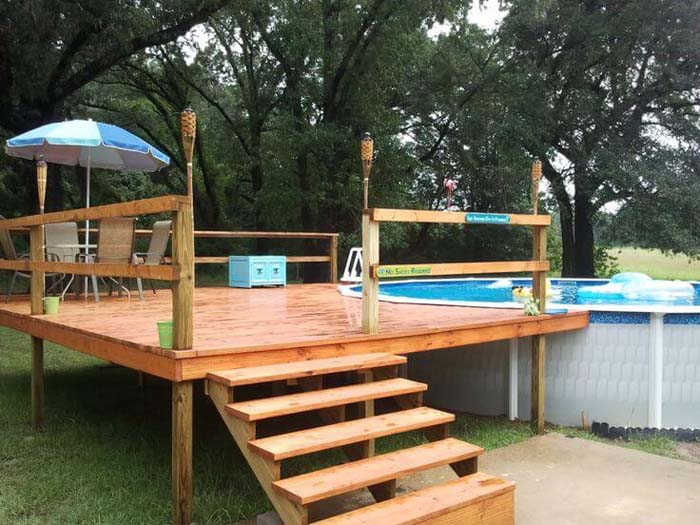 2. Above-Ground Pool with A Simple Deck #abovegroundpoolwithdeck #decorhomeideas