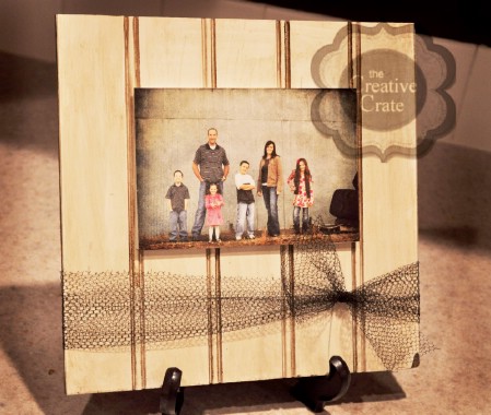 3. Beadboard Photo Display #Christmas #gifts #decorhomeideas