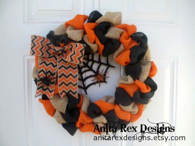 5. Black, Orange, and Tan Spider Halloween Wreath #halloween #decor #decorhomeideas