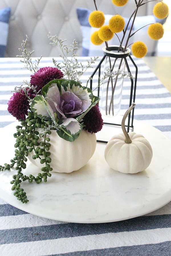 6. Budget-Friendly Pumpkin Floral Arrangement #fallflowers #arrangements #decorhomeideas