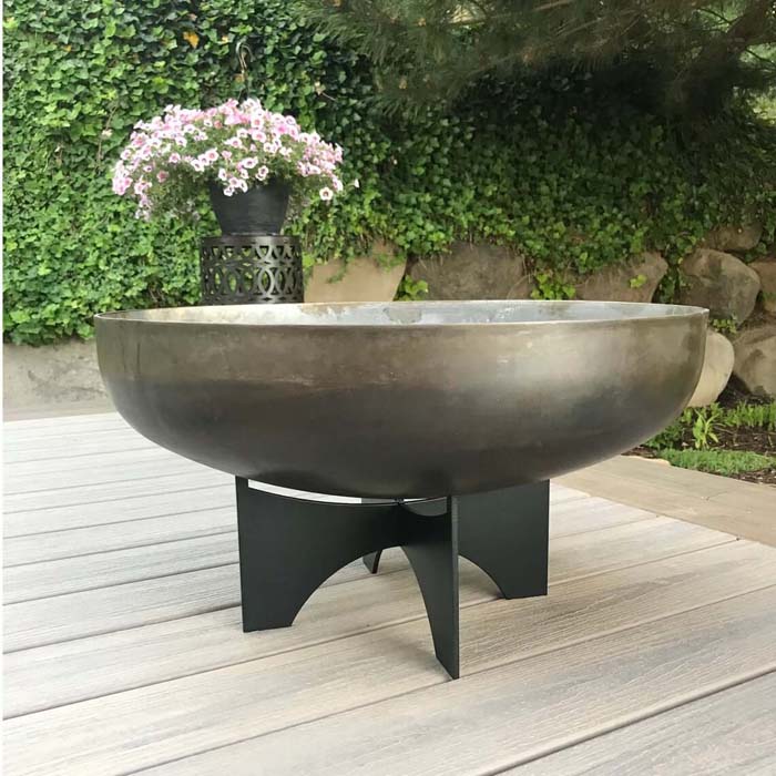 9. Cool Steel Aspen Fire Pit #metalfirepit #decorhomeideas