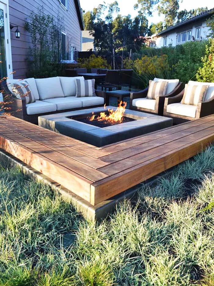 6. Cozy Fire Pit with Sofa Seating #firepit #seating #decorhomeideas